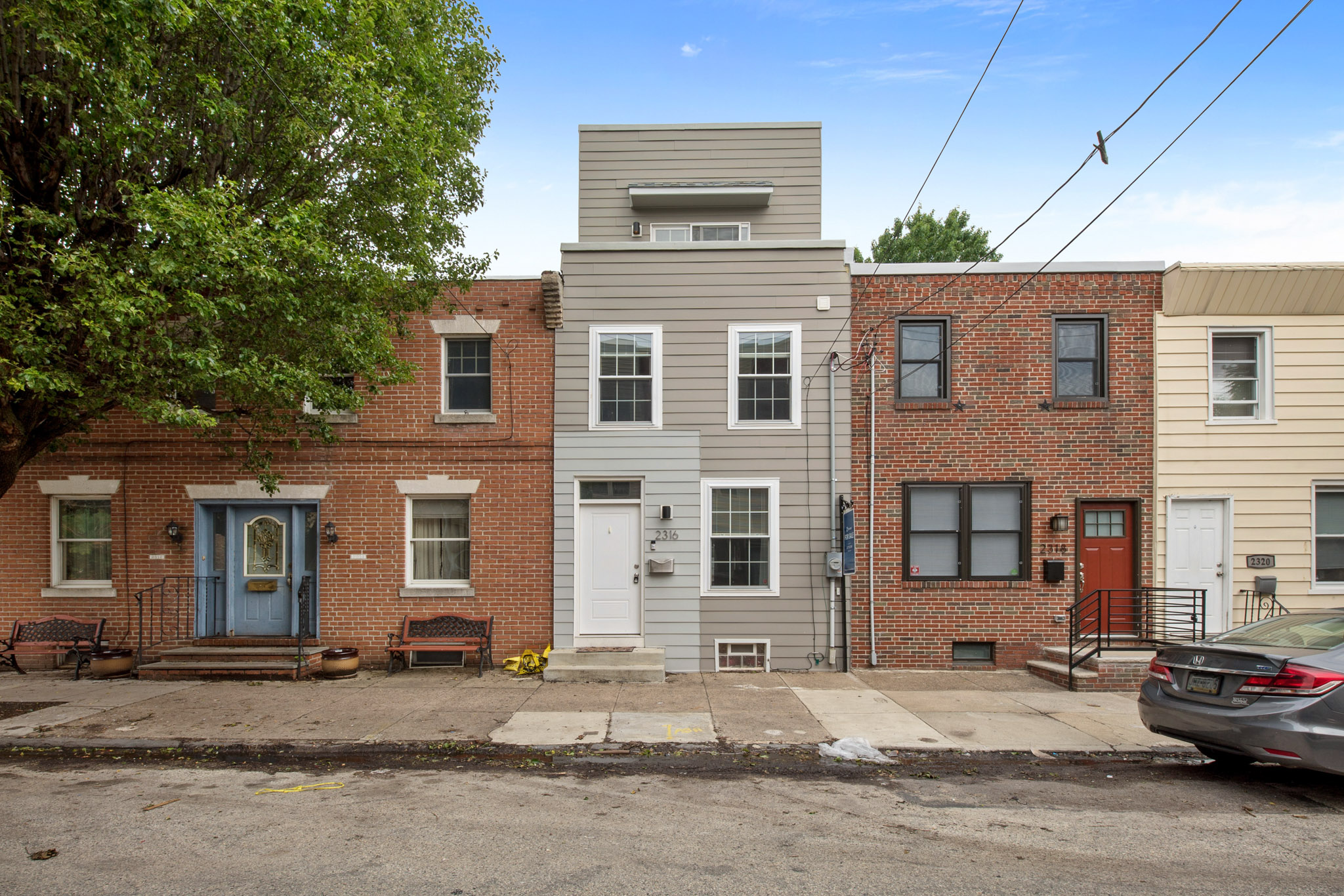 2316 E Thompson 1